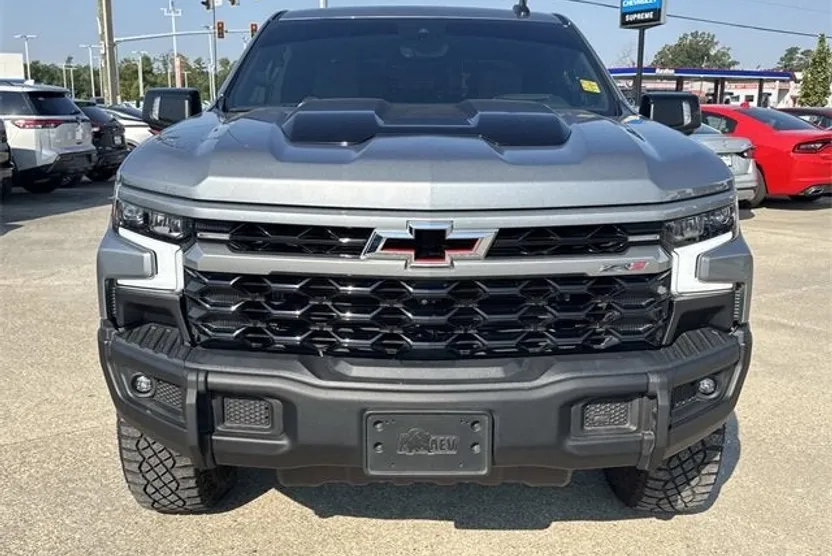 2023 Chevrolet Silverado 1500 ZR2 photo 1