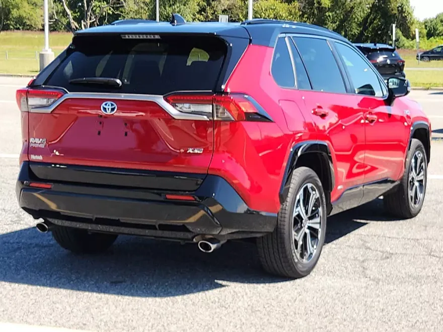 2022 Toyota RAV4 Prime XSE photo 1