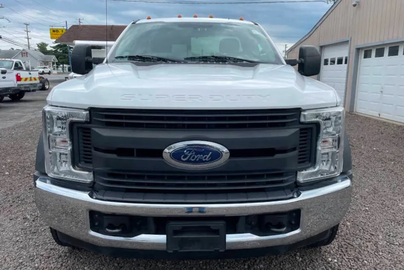 2018 Ford F-450 photo 1