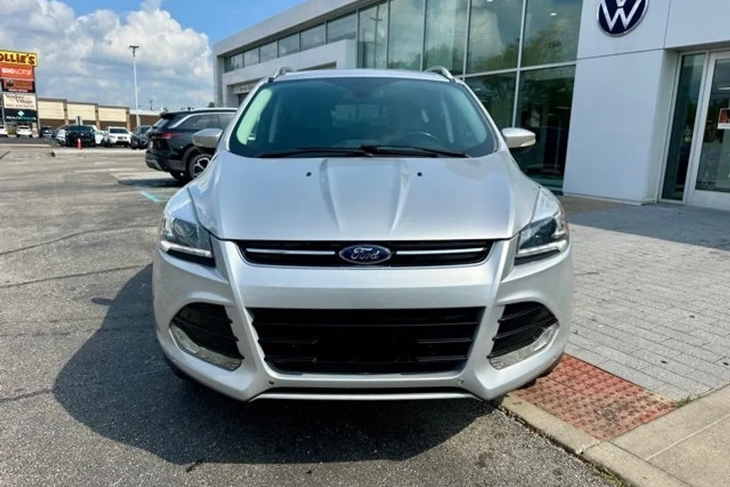 2016 Ford Escape Titanium photo 1