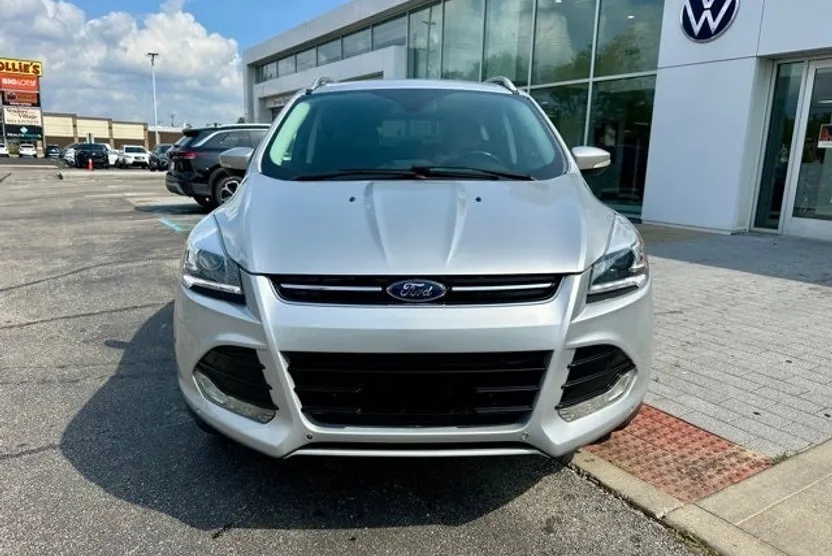 2016 Ford Escape Titanium photo 1