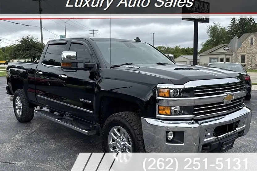 2016 Chevrolet Silverado 3500HD LTZ photo 1