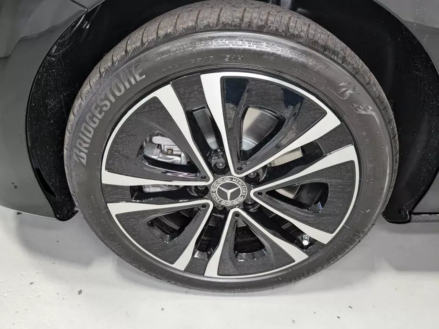 2025 Mercedes Benz CLA 250 4MATIC photo 1