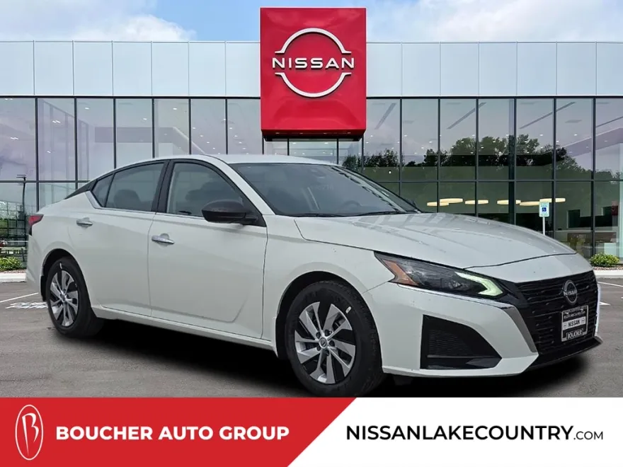 2025 Nissan Altima S photo 1