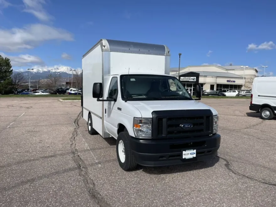 2023 Ford E-350 photo 1