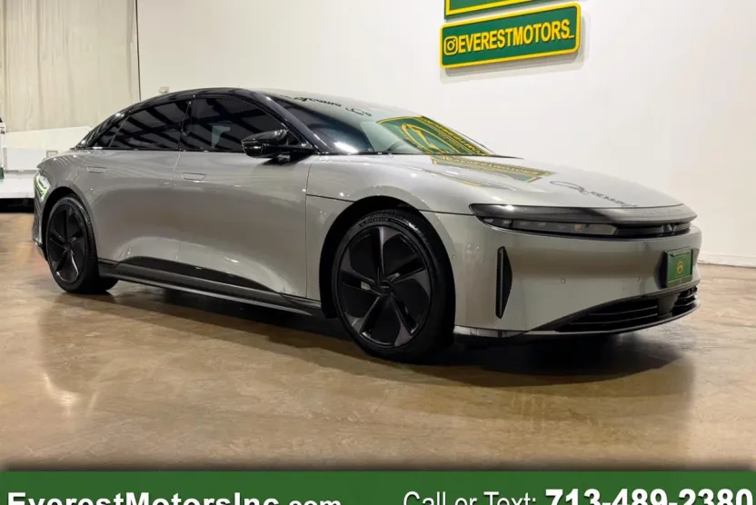 2023 Lucid Air Touring photo 1