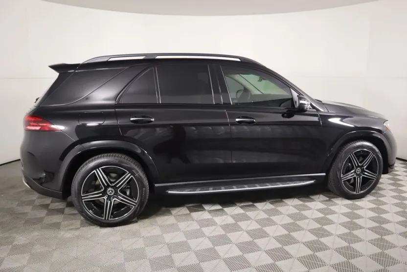 2026 Mercedes Benz GLE 450 4MATIC photo 1