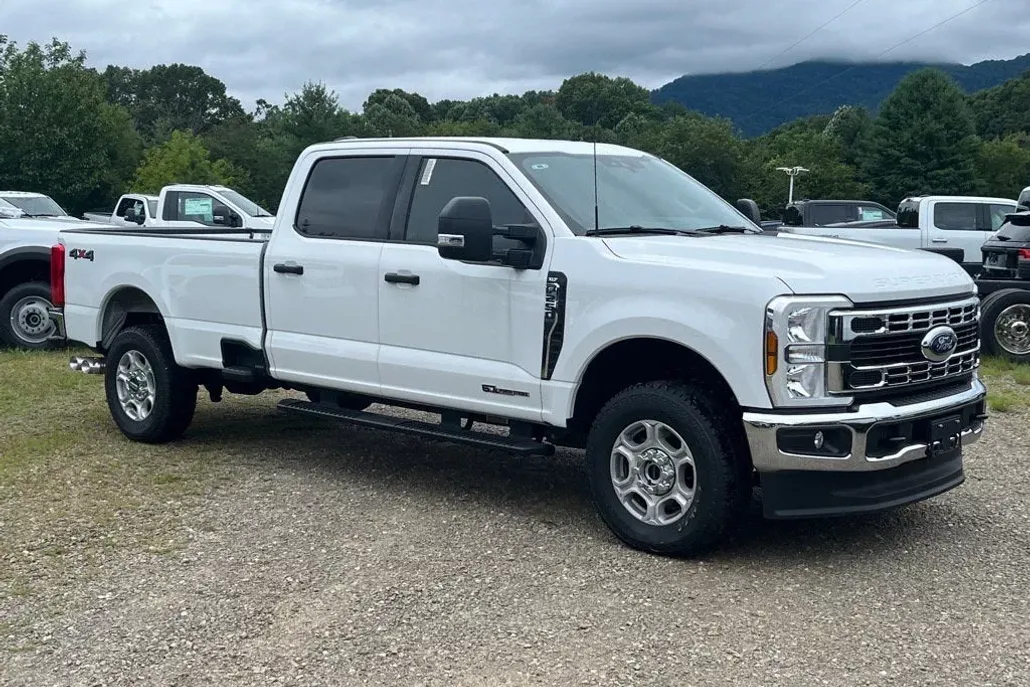 2025 Ford F-250 XLT photo 1