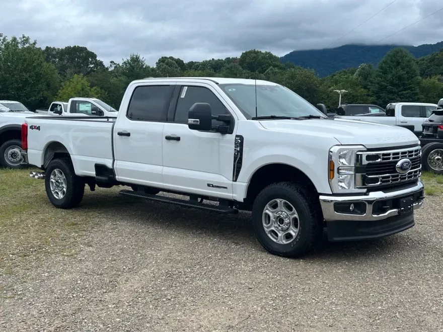 2025 Ford F-250 XLT photo 1