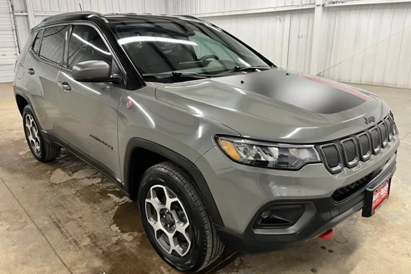 2022 Jeep Compass Trailhawk photo 1