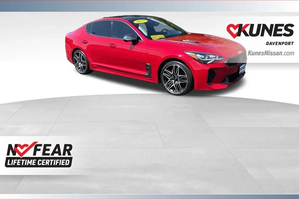 2023 Kia Stinger GT2 photo 1