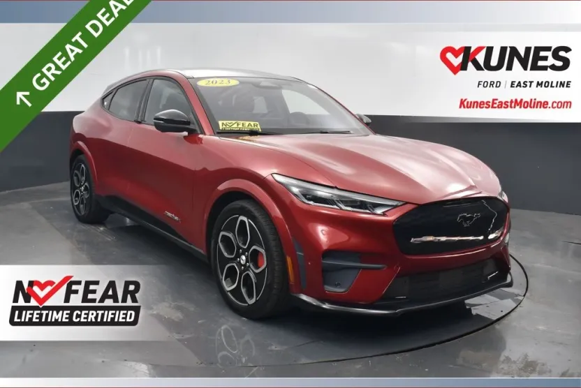 2023 Ford Mustang Mach-E GT photo 1