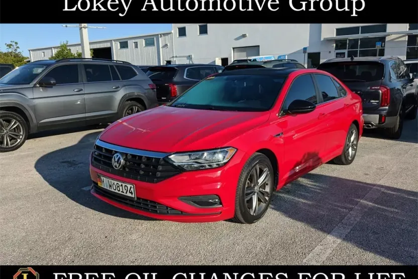 2020 Volkswagen Jetta SE R-Line photo 1