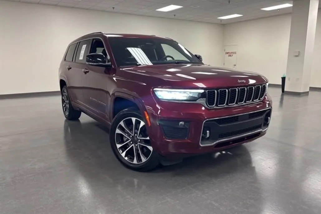 2021 Jeep Grand Cherokee Overland photo 1