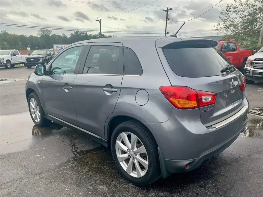 2013 Mitsubishi Outlander Sport SEL GT photo 1