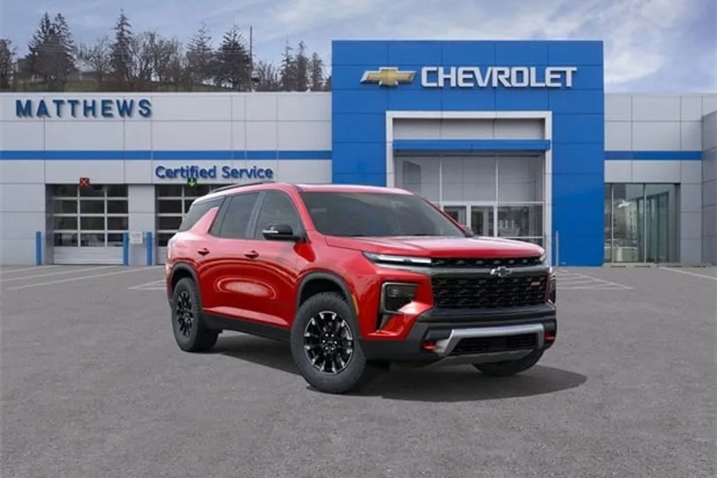 2026 Chevrolet Traverse Z71 photo 1