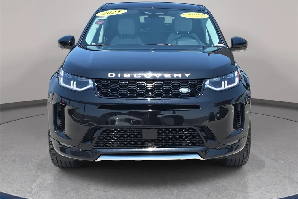 2025 Land Rover Discovery Sport S photo 1