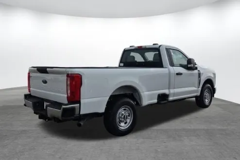 2025 Ford F-250 photo 3