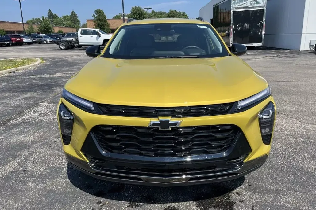 2025 Chevrolet Trax ACTIV photo 1