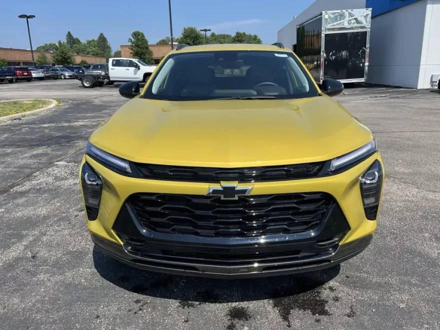2025 Chevrolet Trax ACTIV photo 1