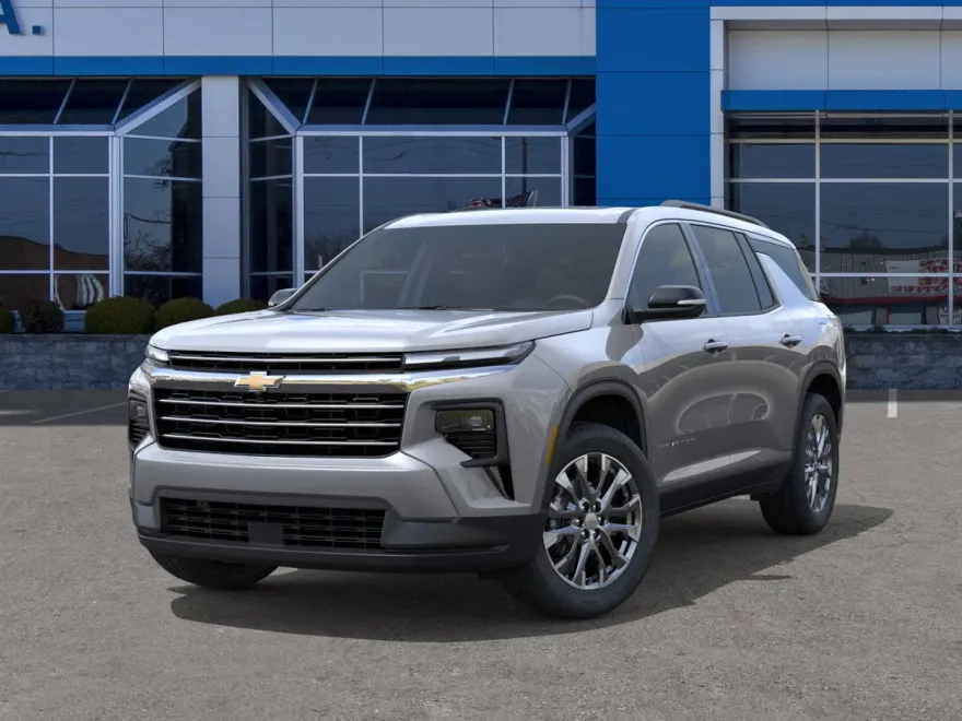 2026 Chevrolet Traverse photo 1