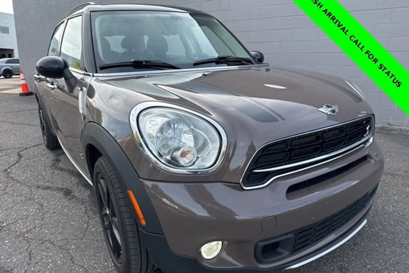 2015 Mini Cooper S ALL4 photo 1