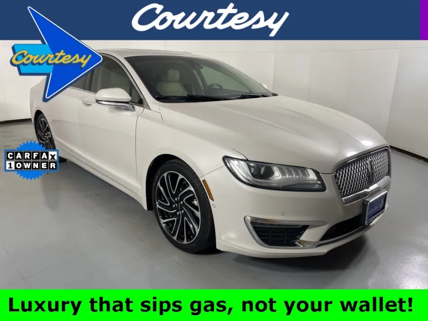 2020 Lincoln MKZ Hybrid Reserve photo 1