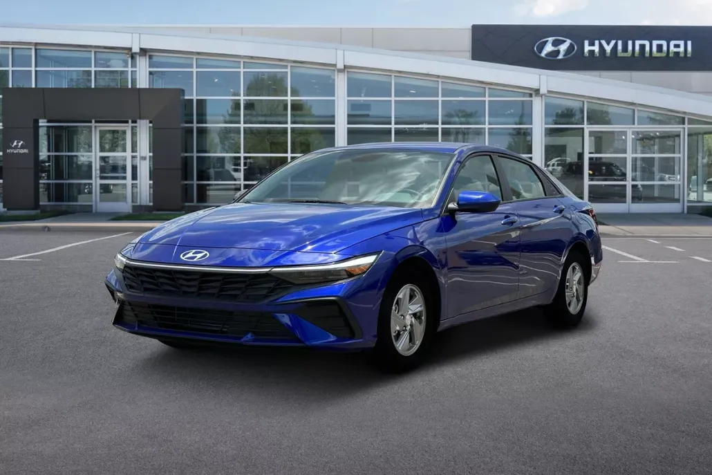 2025 Hyundai Elantra SE photo 1