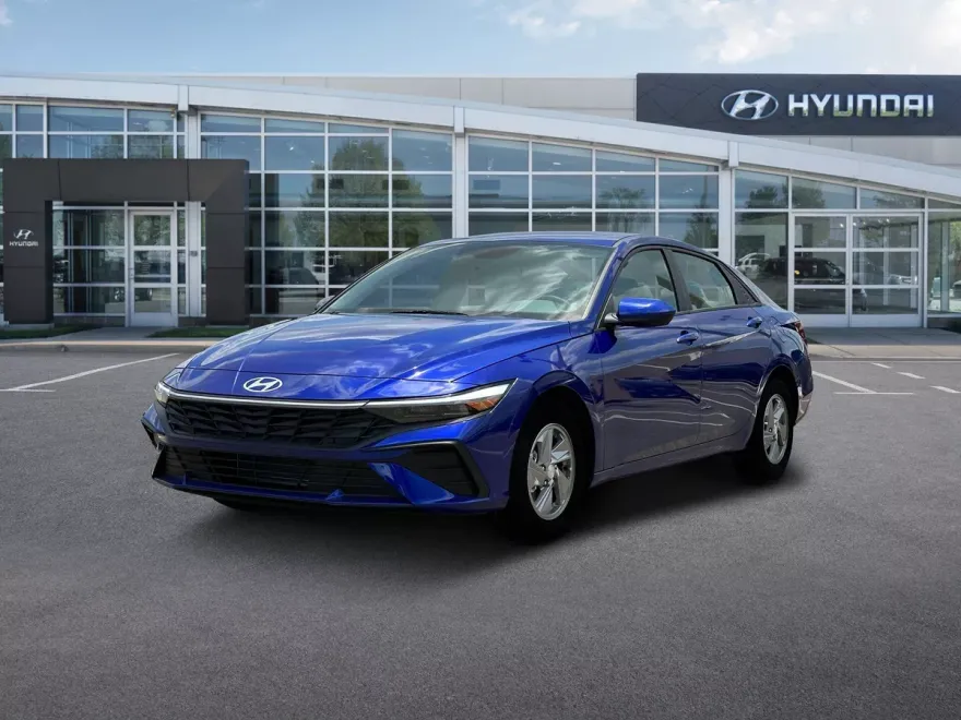 2025 Hyundai Elantra SE photo 1
