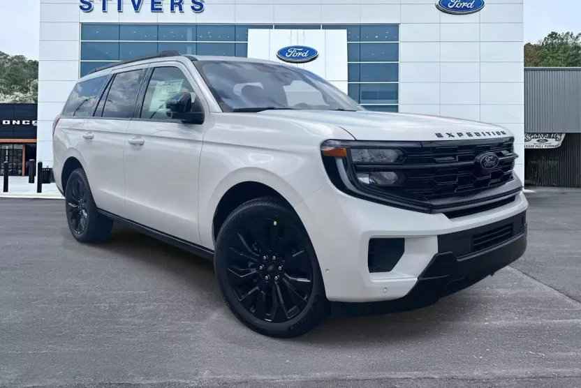 2025 Ford Expedition Platinum photo 1