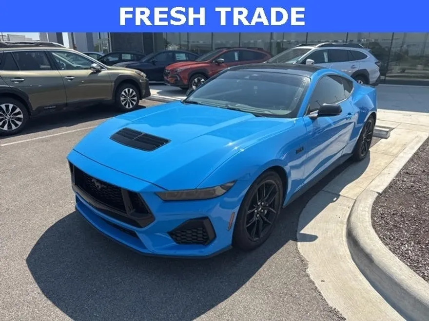 2025 Ford Mustang GT Premium photo 1