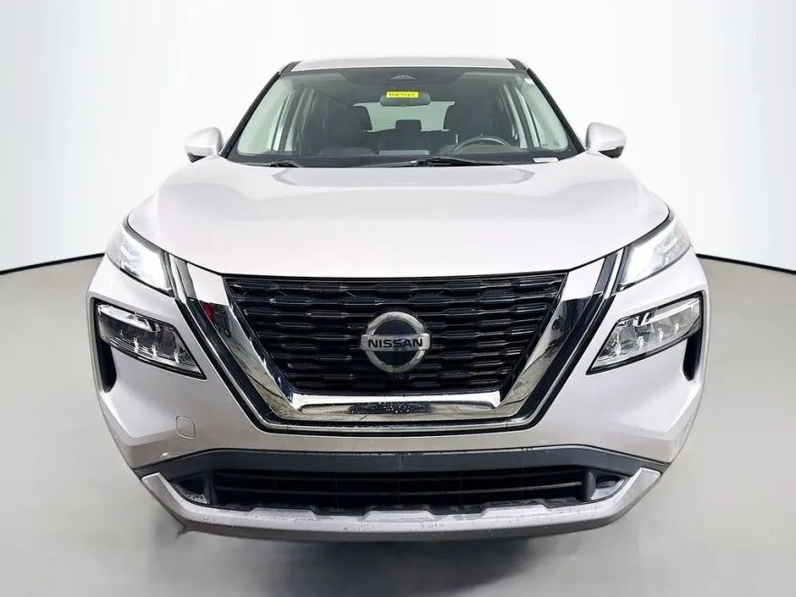 2021 Nissan Rogue SV photo 1