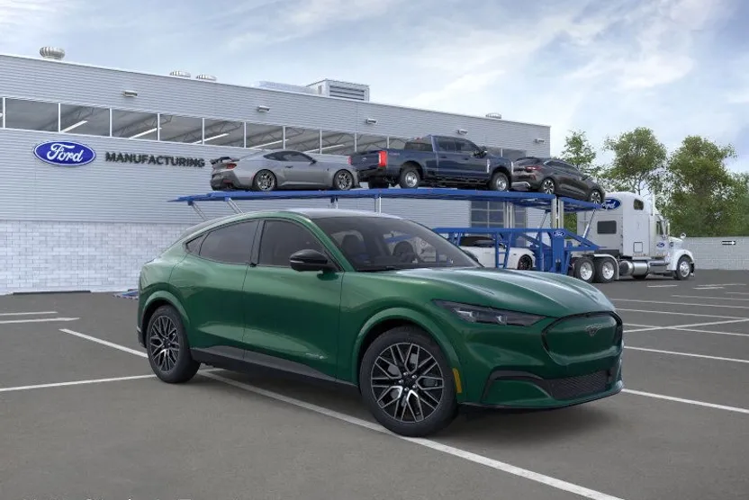 2025 Ford Mustang Mach-E Premium photo 1