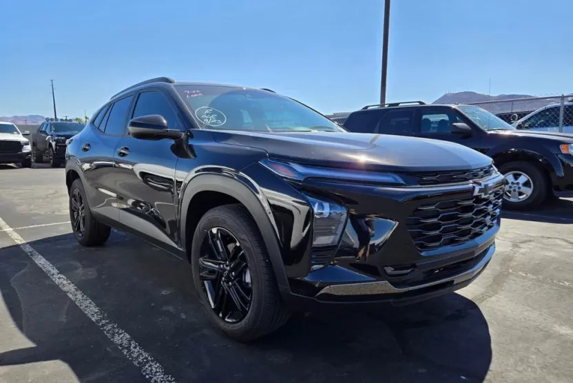 2025 Chevrolet Trax ACTIV photo 1