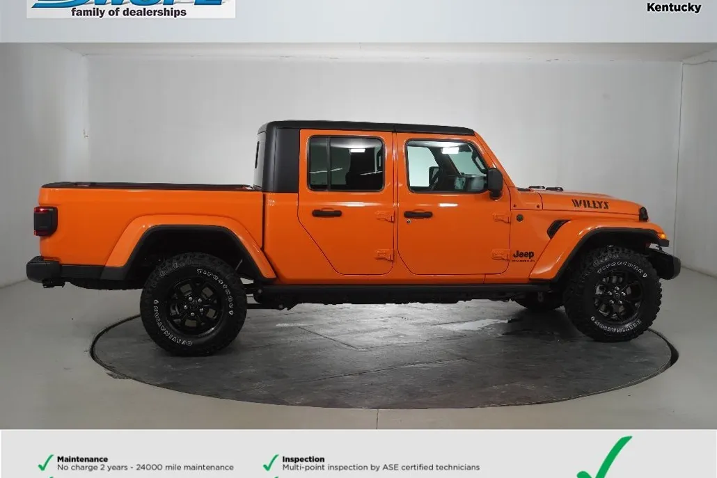 2025 Jeep Gladiator Willys photo 1