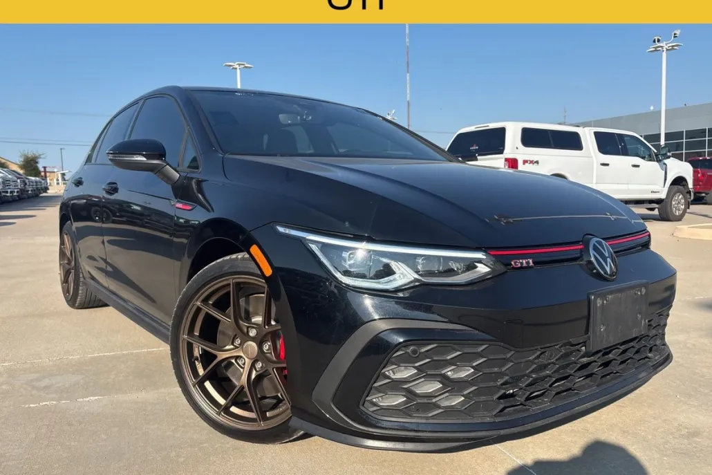 2024 Volkswagen Golf GTI S photo 1