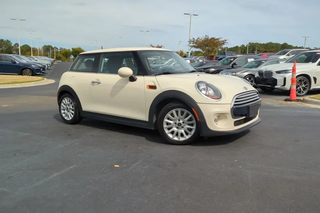 2014 Mini Cooper Hardtop photo 1