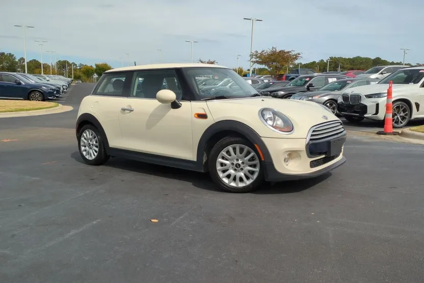 2014 Mini Cooper Hardtop photo 1