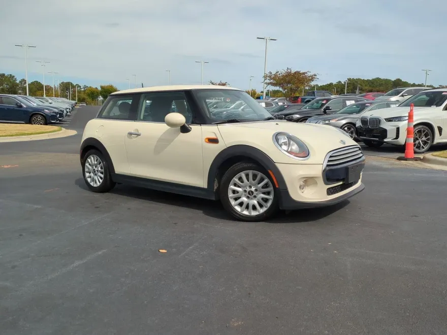 2014 Mini Cooper Hardtop photo 1