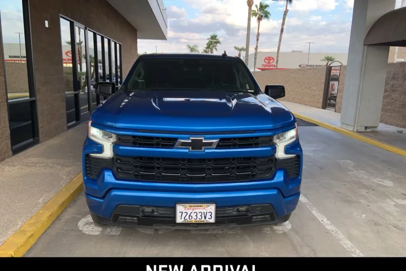 2023 Chevrolet Silverado 1500 RST photo 1