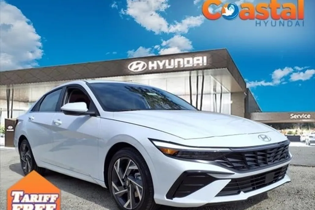 2025 Hyundai Elantra SEL Convenience photo 1