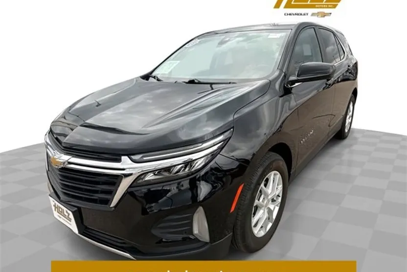 2023 Chevrolet Equinox LT photo 1