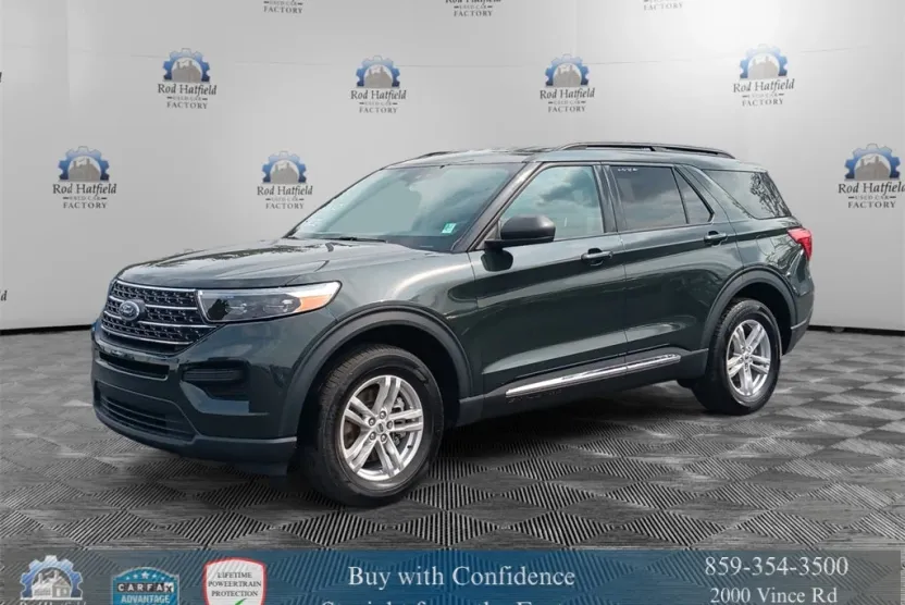 2022 Ford Explorer XLT photo 1