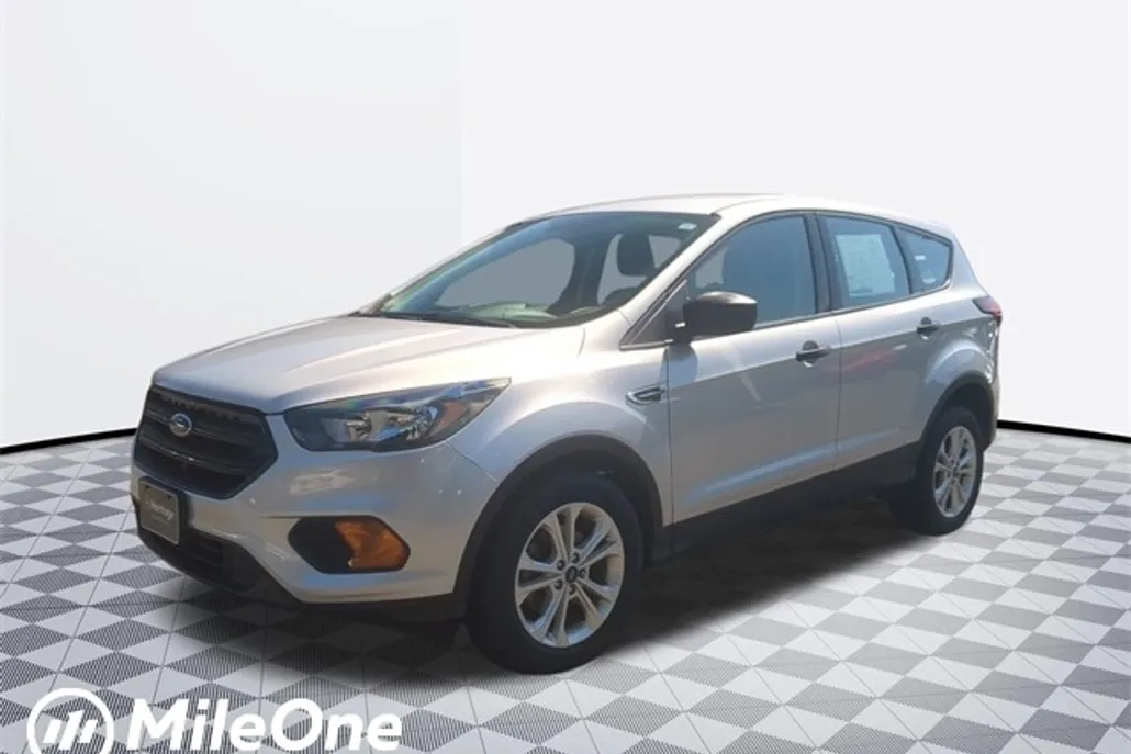 2019 Ford Escape S photo 1