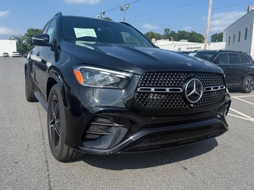 2026 Mercedes Benz GLE 450 4MATIC photo 1