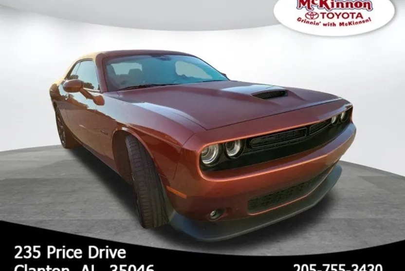 2022 Dodge Challenger R/T photo 1