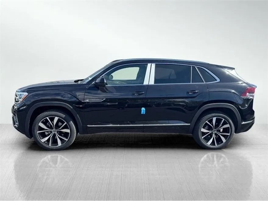 2026 Volkswagen Atlas Cross Sport SEL Premium R-Line photo 1