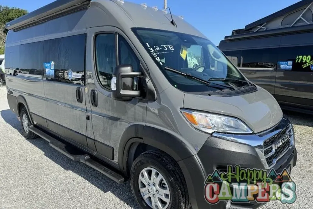 2023 Ram ProMaster 3500 Window Van photo 1