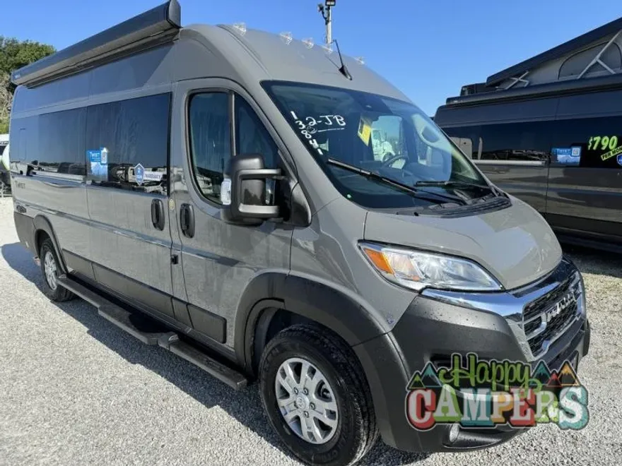 2023 Ram ProMaster 3500 Window Van photo 1