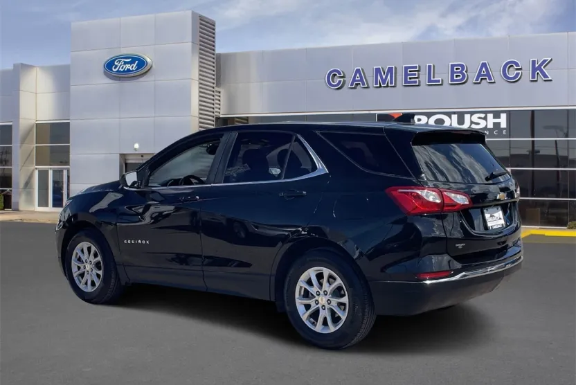 2021 Chevrolet Equinox LT photo 1